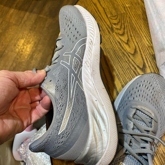 Adidas. Gray. 11. Worn - Picture 2 of 4